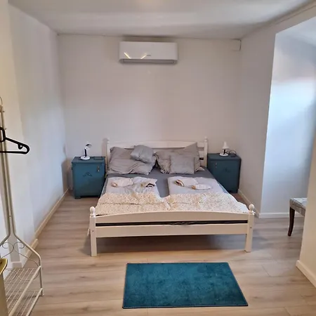 Levendula Porta Apartmán *
